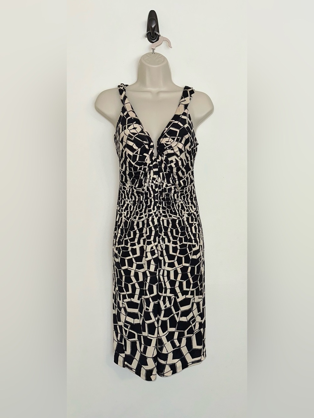 Diane Von Furstenberg Black and Cream Midi Dress